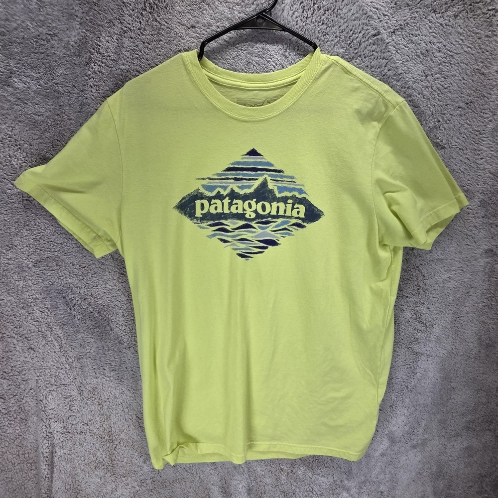 Patagonia Shirt Mens Large Yellow Mountain Logo Graphic Tee Tagless Slim Fit